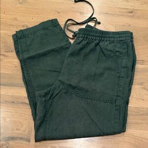 J. Crew Green Casual Cropped Pants